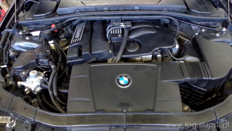 Instalacja LPG BMW E90 sedan zbiornik 47 litrów pod samochodem